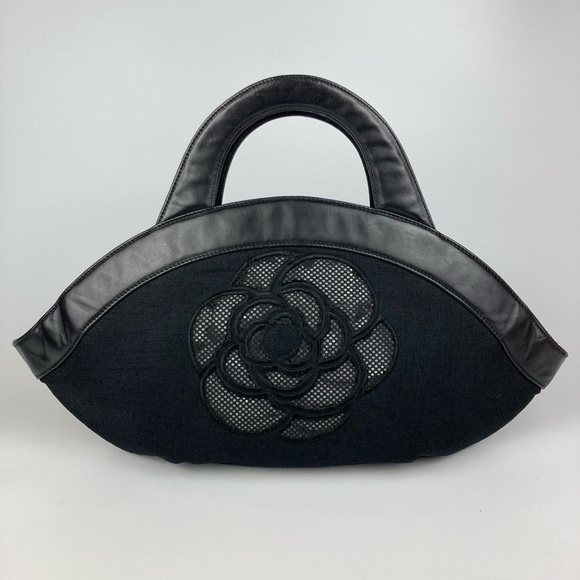 Chanel Black Woven Linen and Leather CC Logo Cut Out Tote Bag - Picture 2 of 9